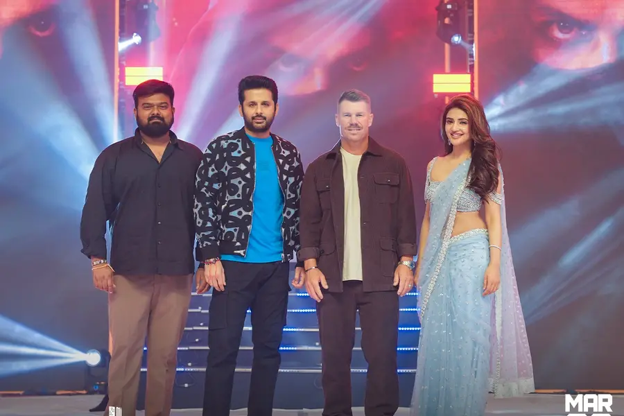 ‘Ninna nenu premisthunnanu...' David Warner surprises Telugu fans at ‘Robinhood’ event