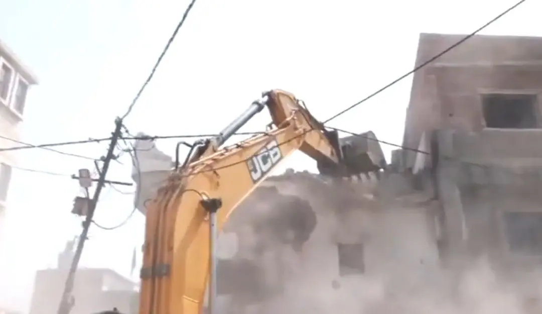 House of Nagpur violence accused Faheem Khan being demolished in Nagpur. | Screengrab: ANI