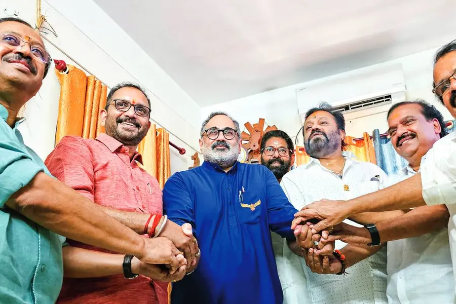 ഇന്റലില്നിന്ന് ബിപിഎല്, പിന്നെ രാഷ്ട്രീയം; രാജീവ്, കേന്ദ്രത്തിന്റെ സര്ജിക്കല് സ്ട്രൈക്ക്