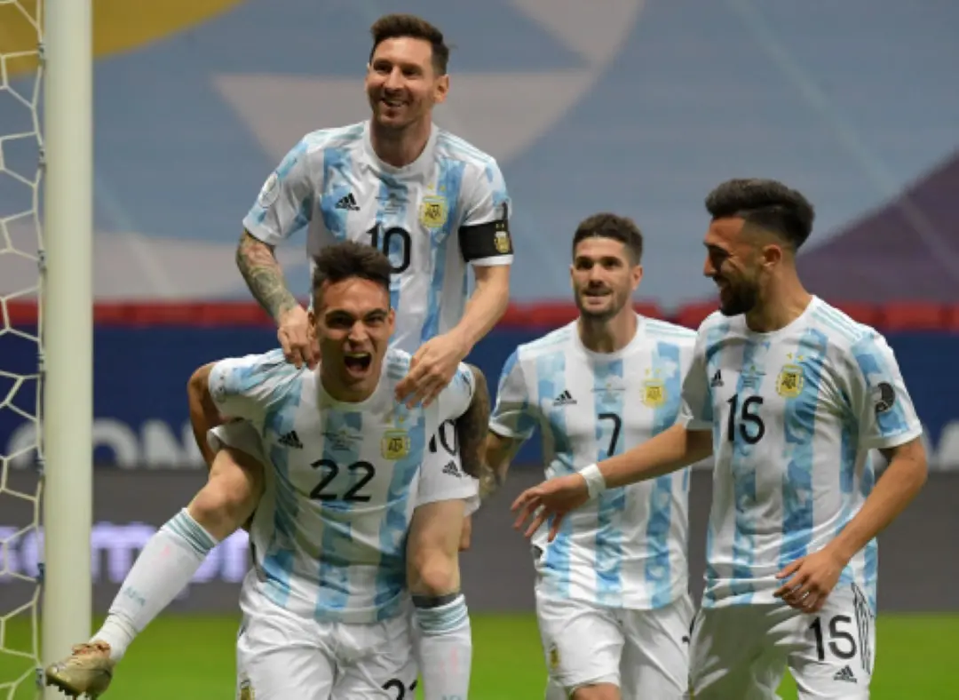 Argentina's Lautaro Martinez (L) celebrates with teammates Lionel Messi, Nicolas Gonzalez (R) and Rodrigo De Paul | File Photo: AFP