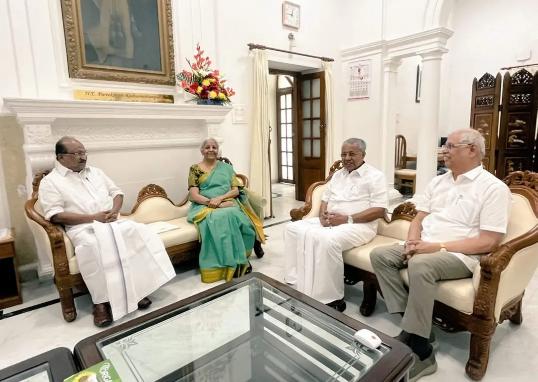 The meeting held between Chief Minister Pinarayi Vijayan and Union Finance Minister Nirmala Sitaraman at Kerala House.  Governor Rajendra Vishwanath Arlekar and Kerala's special representative in New Delhi KV Thomas are also seen | Photo: PTI