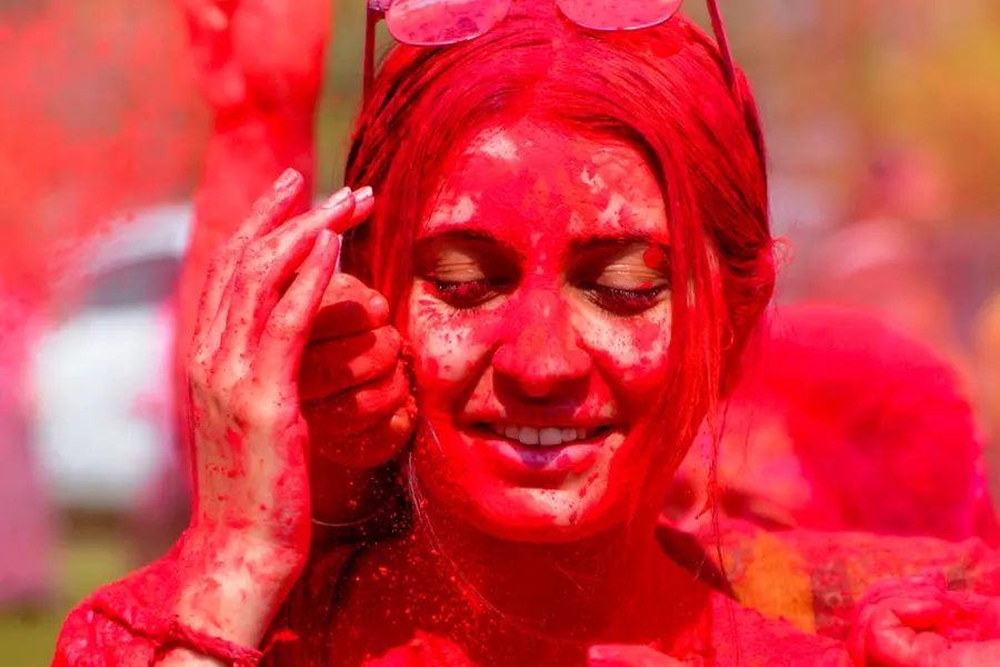 Happy Holi: Wishes, quotes, and messages to spread colours