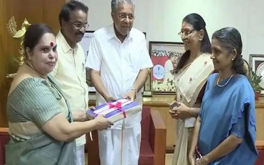 Chief Minister Pinarayi Vijayan receiving the Hema Committee report | File Photo: Mathrubhumi