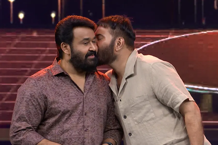 'Happy birthday dear Ichakka': Mohanlal's heartfelt wish for Megastar Mammootty wins the internet