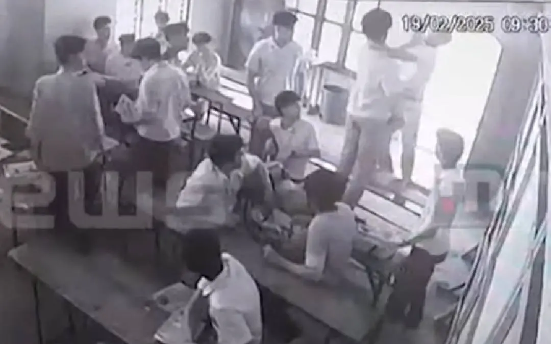 CCTV footage captures classroom assault | Photo: Screen grab / Mathrubhumi News