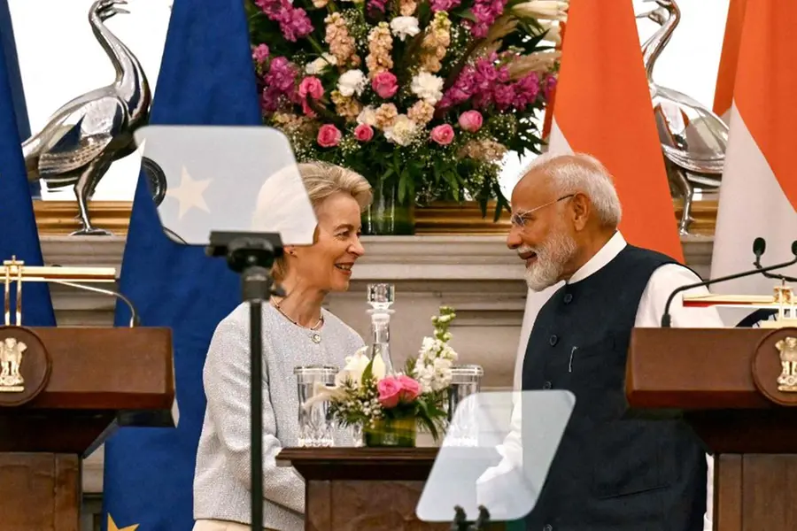 PM Modi, European Commission chief hold delegation-level talks in Delhi | VIDEO