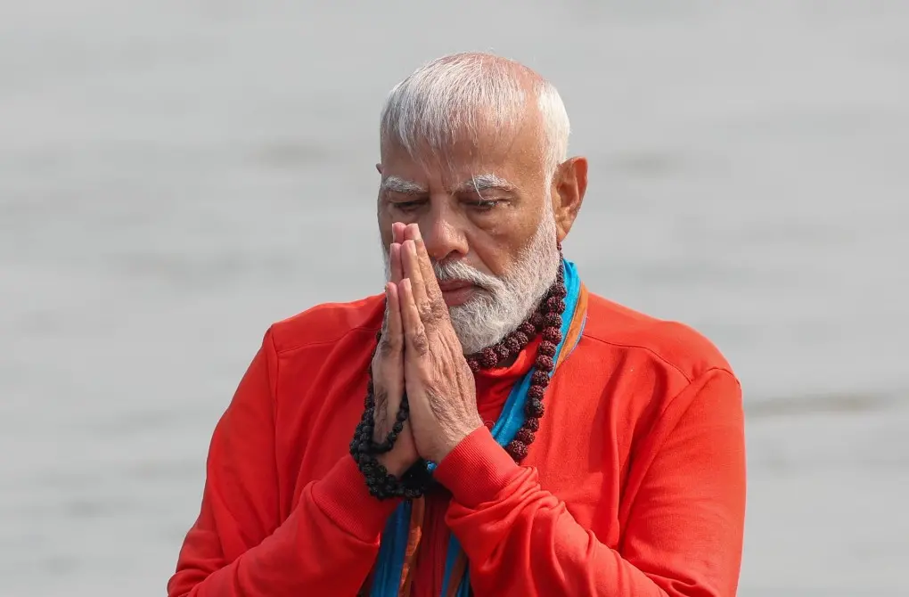 PM Modi's holy dip | Photo: x.com/narendramodi