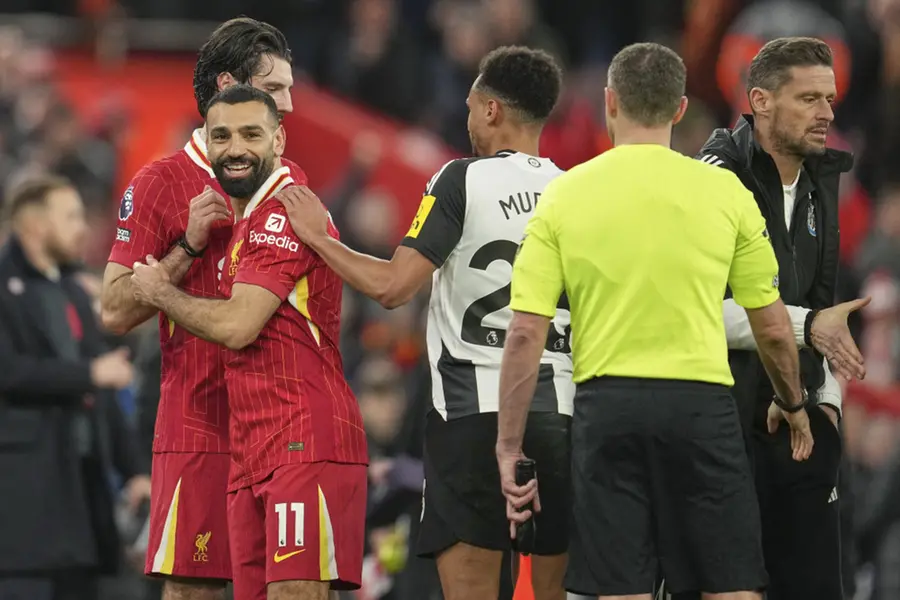 Premier League: Liverpool extends lead with victory over Newcastle; Man City dominates Spurs