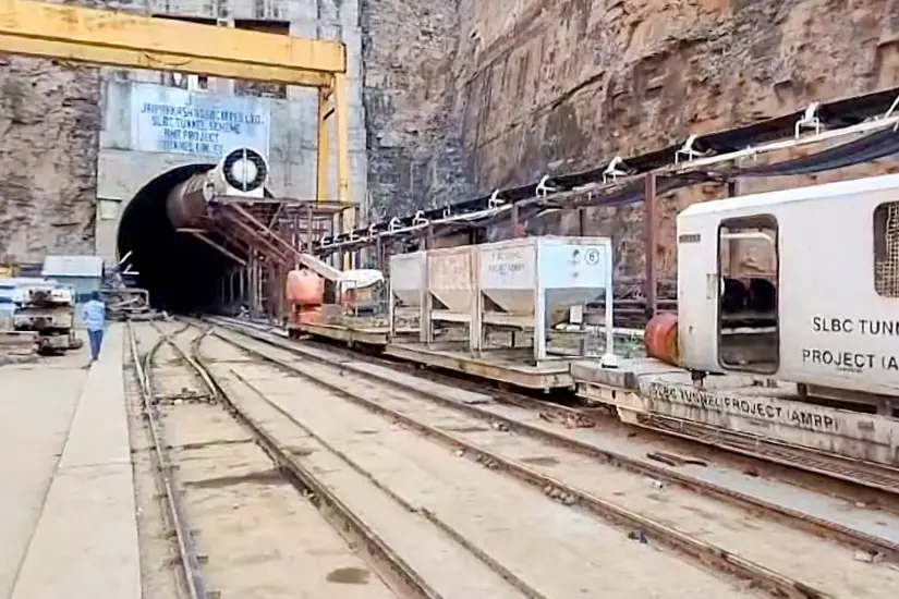 T'gana tunnel collapse: Hope lingers on over trapped men; Govt says rescue ops to conclude in 2 days