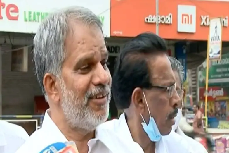 Strike supporters not blocked passengers, says A Vijayaraghavan
