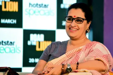 EXCLUSIVE! Here's how Kausar Munir wrote India's unofficial cricket anthem 'Lehera Do'