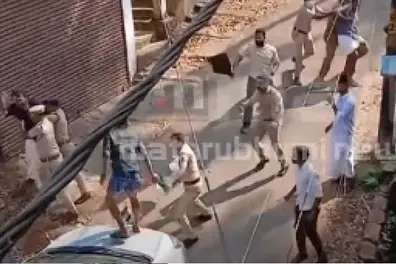 Protesters climb on Kerala Minister’s vehicle, condemning elephant attack deaths | WATCH