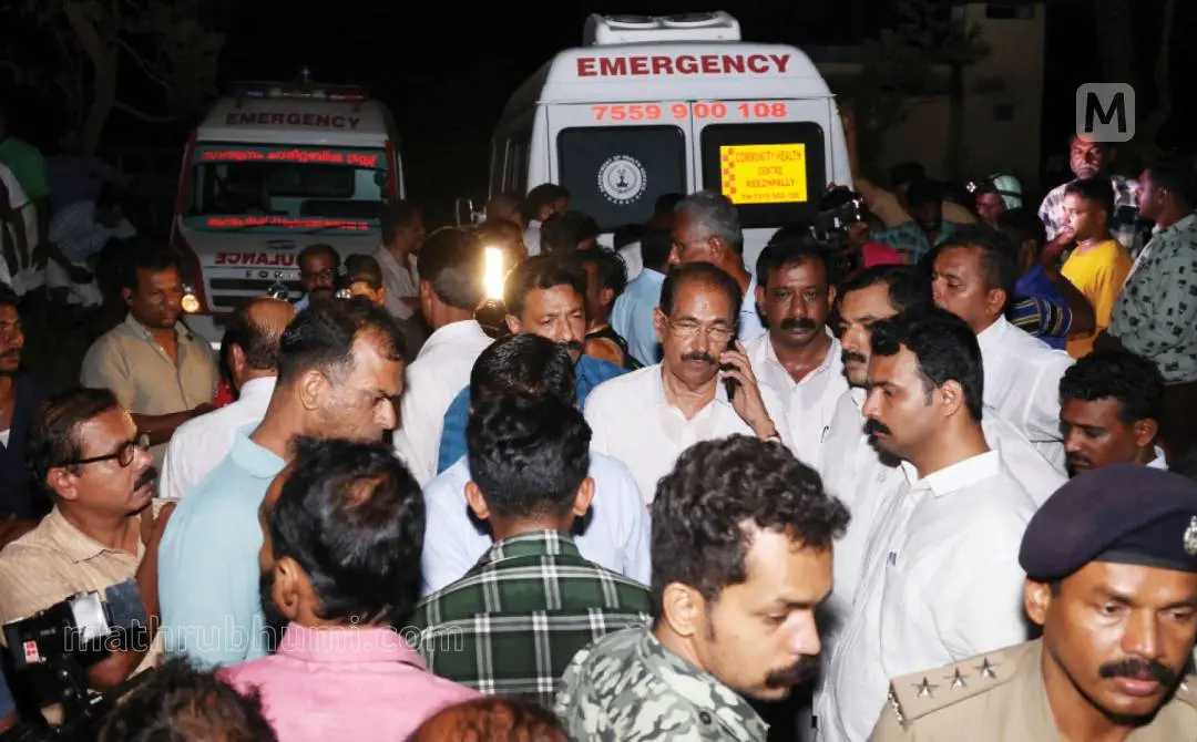 Protest at the site | Photo: Mathrubhumi