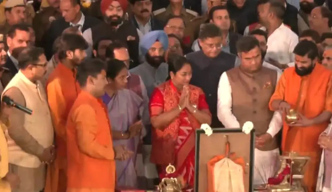 Delhi CM Rekha Gupta at Yamuna Vasudev Ghat along with cabinet members, including Parvesh Sahib Singh. | Photo: ANI