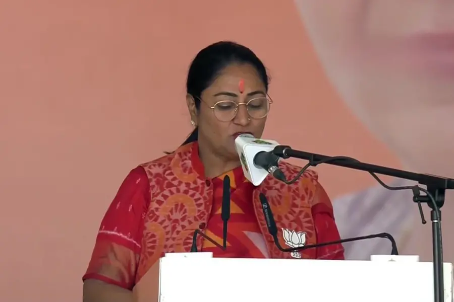 Rekha Gupta sworn in as Delhi CM; Cabinet members take oath | WATCH