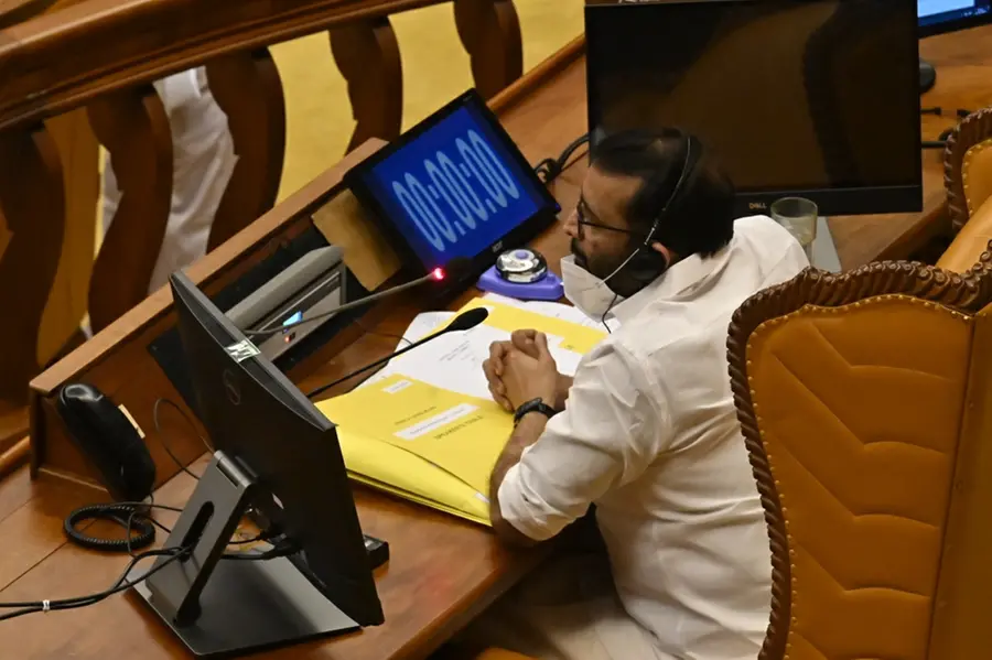 Chennithala demands Speaker to stay away as he disgraced assembly; Speaker refuses