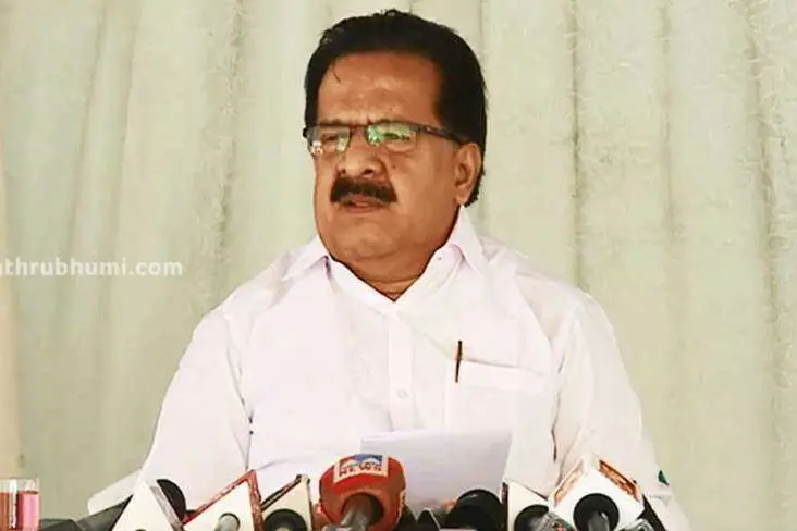 CM’s office rooted in corruption; Chennithala demands CBI probe