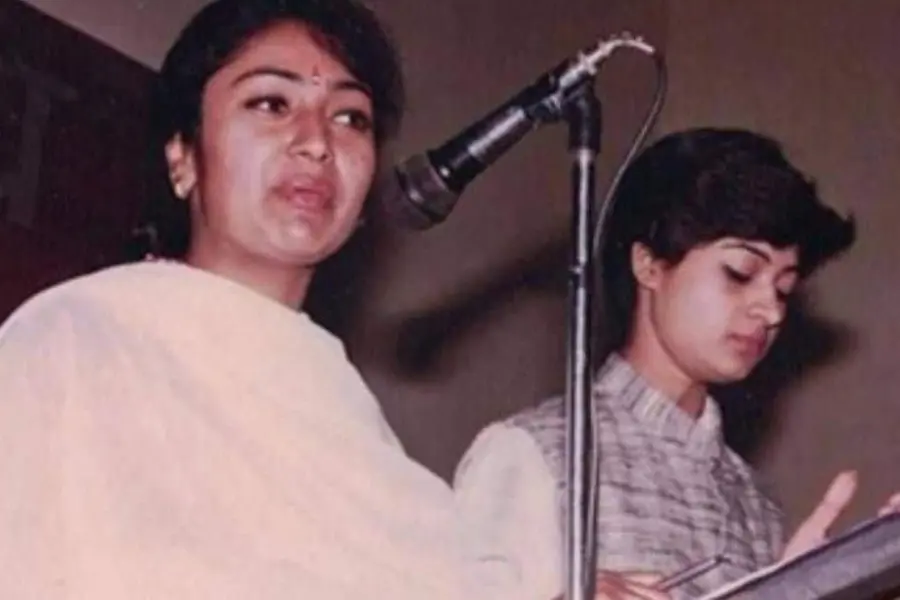 1995 DU Memories Alka Lamba Wishes Rekha Gupta As Delhi s Fourth Woman 1995-du-memories-alka-lamba-wishes-rekha-gupta-as-delhi-s-fourth-woman