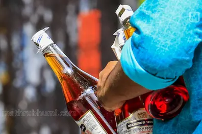 Liquor smuggled to Kerala from Karnataka; houses turned into 'distilleries'
