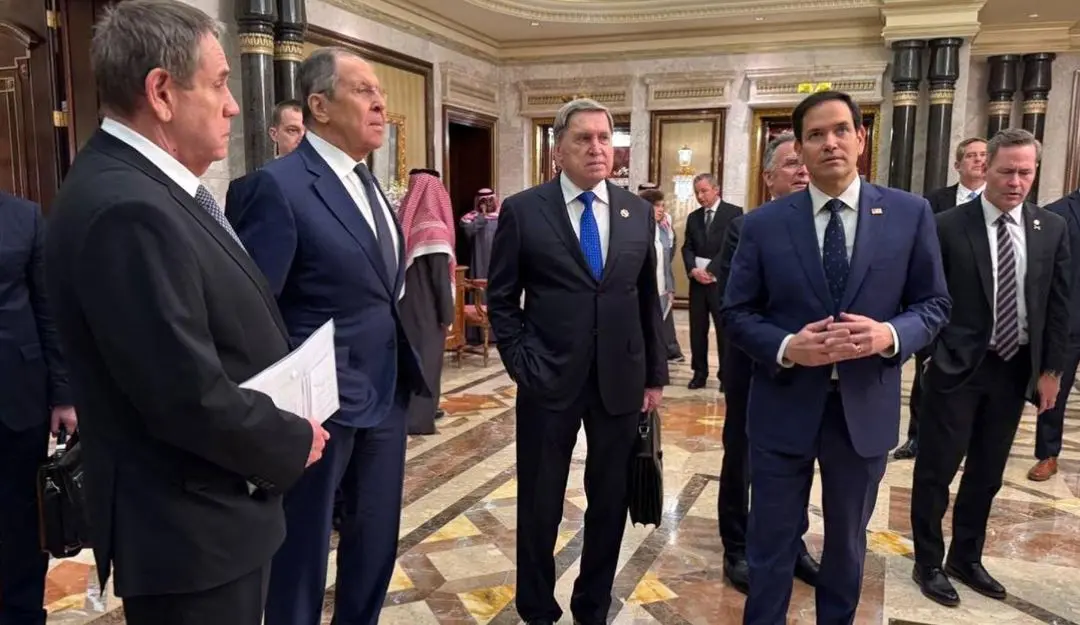 Russia's Foreign Minister Sergey Lavrov (2nd-L), Russian presidential aide Yury Ushakov (3rd-L) speaking with US Secretary of State Marco Rubio (2nd-R), National Security Advisor Mike Waltz (R), and Middle East envoy Steve Witkoff (2nd-R behind) after their meeting at Riyadh's Diriyah Palace | Photo: AFP