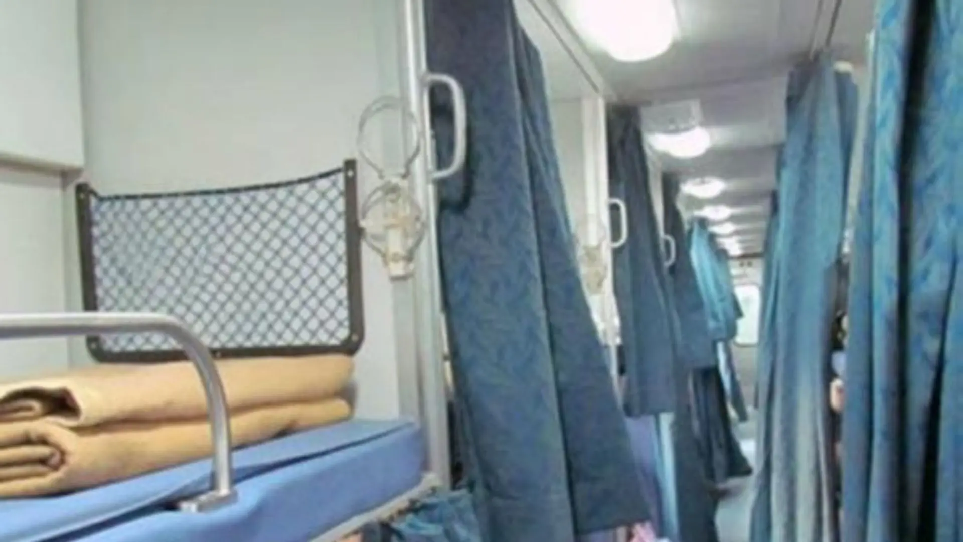 woollen blankets provided in AC coaches