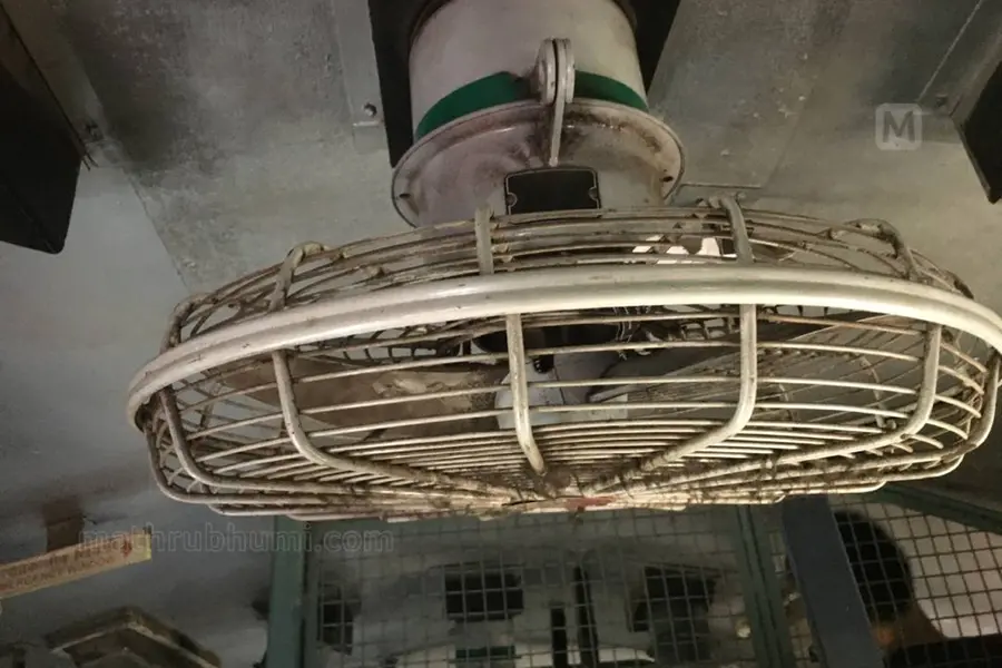 Dysfunctional ACs, fans in Garib Rath Express leave passengers fuming