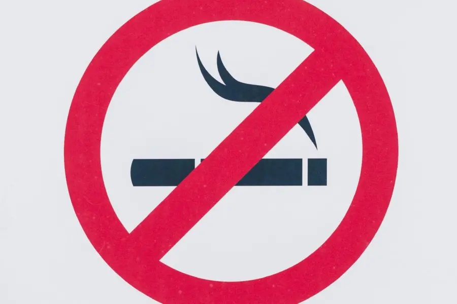 Why were J&K’s Gulmarg and Tangmarg declared smoke-free zones?