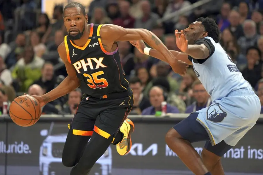 Kevin Durant becomes 8th player in NBA history to reach 30000 points