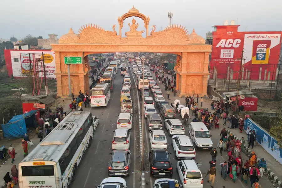 Akhilesh flays Adityanath government over traffic chaos in Prayagraj