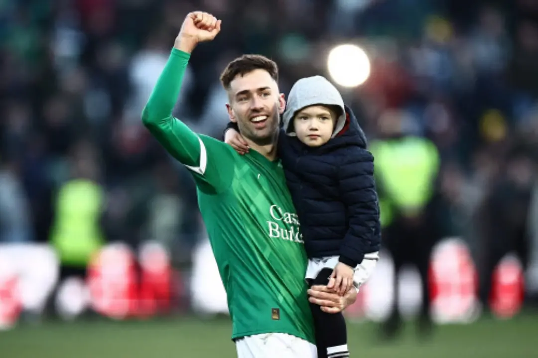 Plymouth's Scottish striker #09 Ryan Hardie celebrates after the English FA Cup fourth round football match between Plymouth Argyle and Liverpool at Home Park in Plymouth, south west England | Photo: AFP