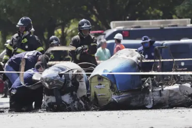 2 killed as small plane crashes into bus on busy São Paulo street | VIDEO