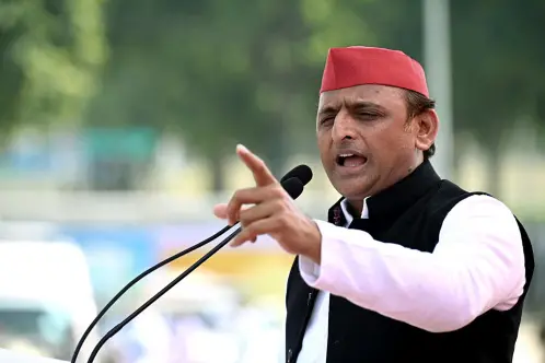 Akhilesh alleges rigging by BJP in Milkipur bypoll, seeks EC action