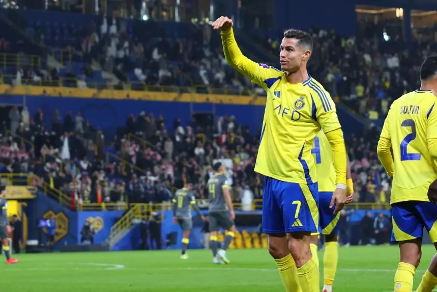 'What's the meaning?' Fans question Ronaldo's 'crashing plane' celebration during AFC CL win
