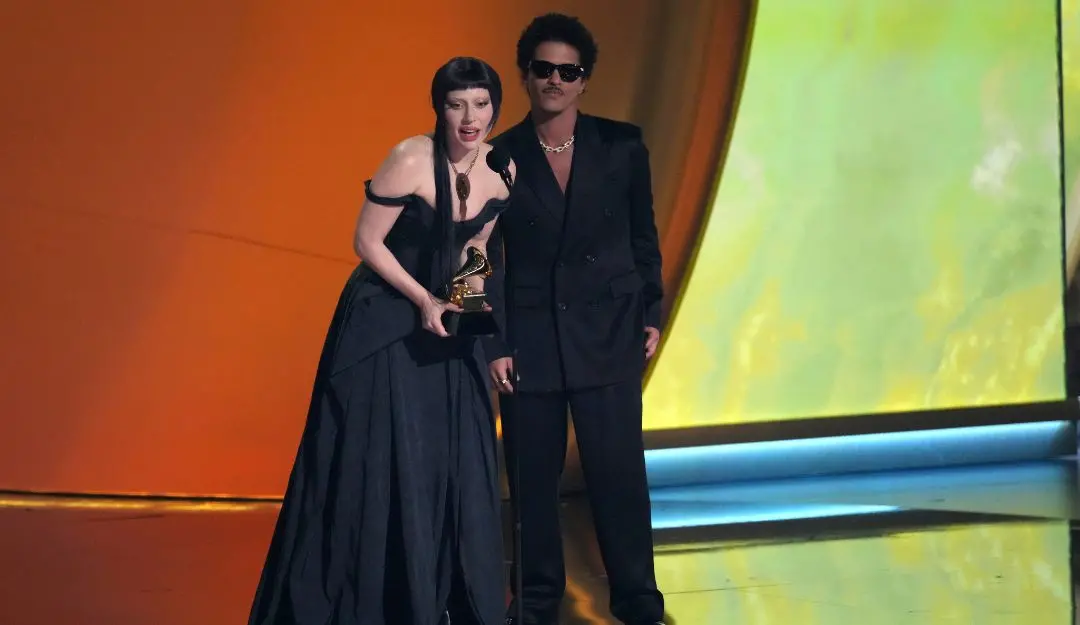Lady Gaga, Bruno Mars | Photo: AP
