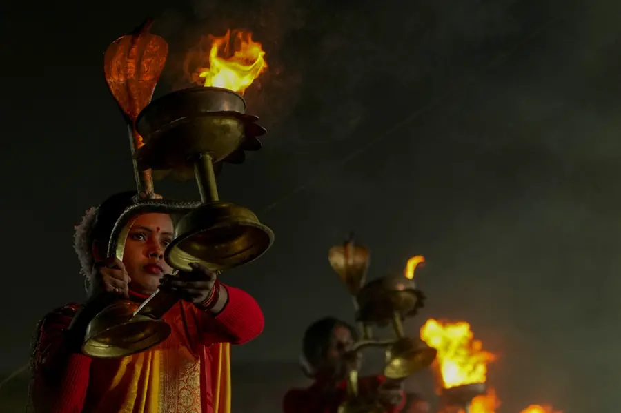 Maha Kumbh: Over 1.65 million devotees take holy dip on Basant Panchami