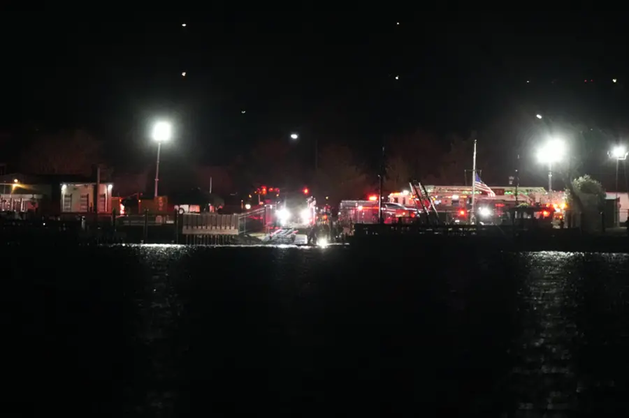 Final moments before deadly plane crash near Reagan Airport | VIDEO