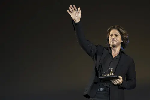 King Khan honoured with Pardo Alla Carriera Award, charms Switzerland with signature pose | WATCH