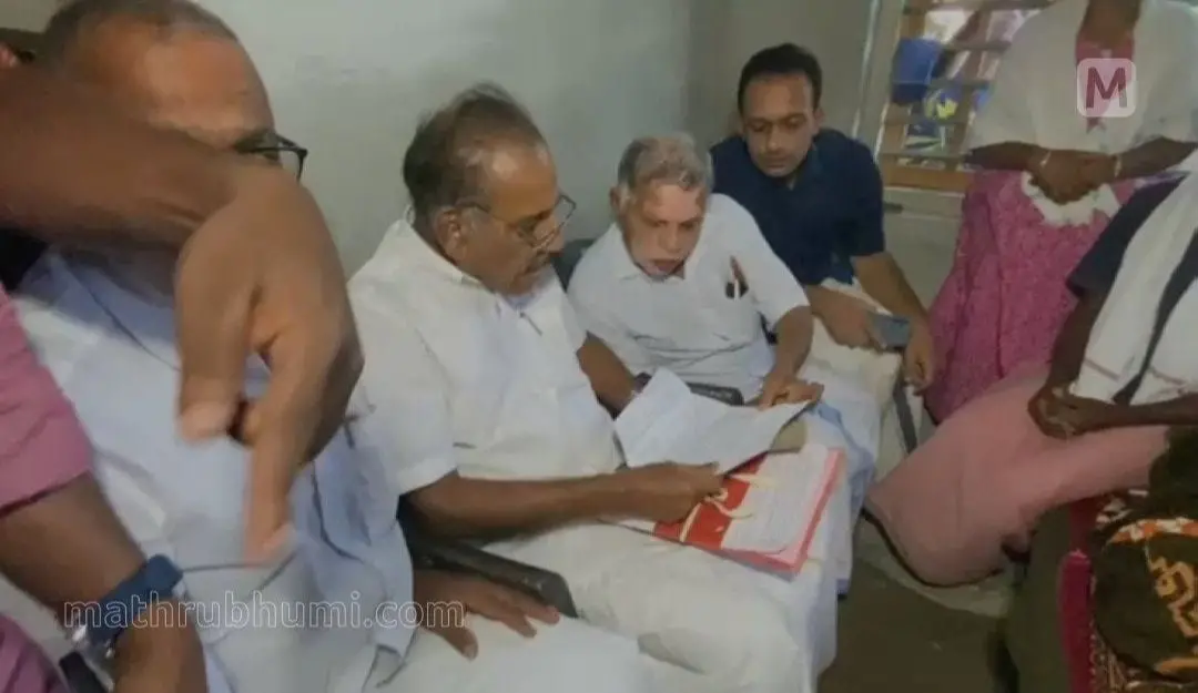 Minister AK Saseendran at victim's house