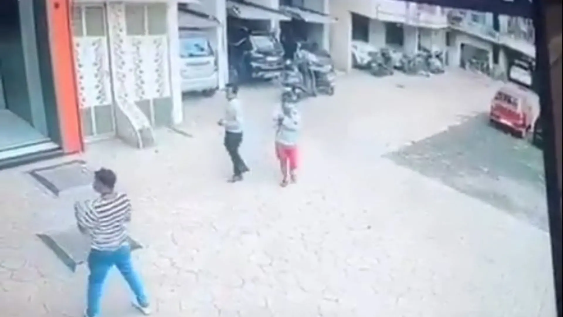 Man saves toddler from 13th-floor fall