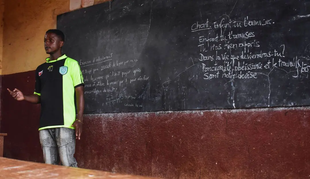 Ateasong Belts Tajoah gives a philosophy lesson to his students in Dschang, Cameroon | Photo: AP
