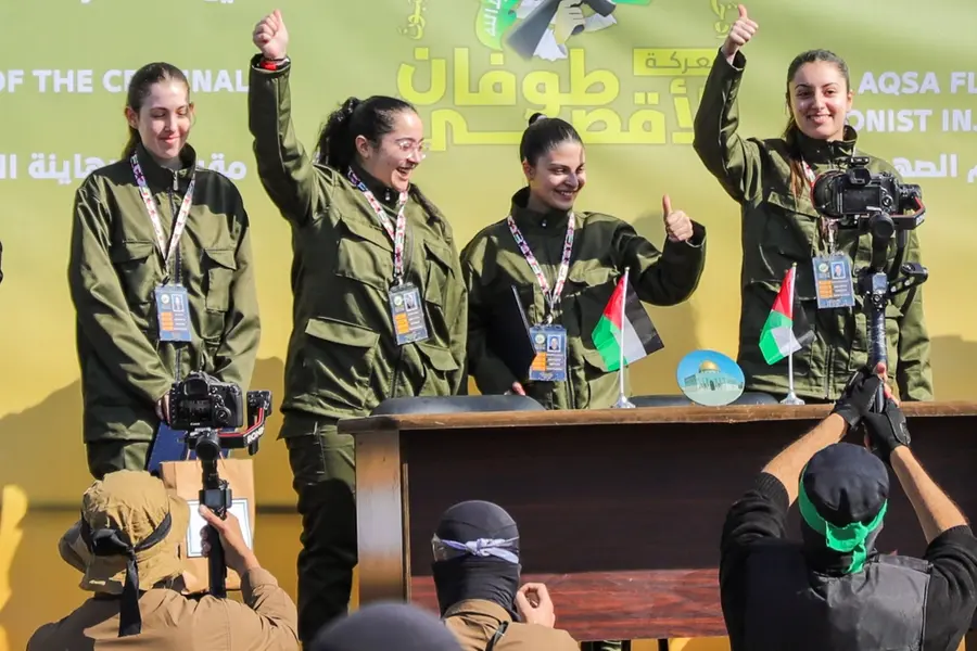 Hamas hands over 4 Israeli hostages to Red Cross as part of Gaza ceasefire