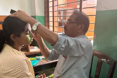 Brushstrokes of tradition: The artist shaping Ottanthullal’s visual impact