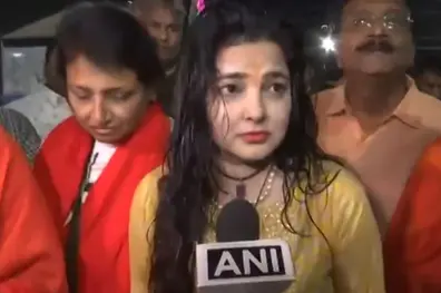 Actress Mamta Kulkarni to be consecrated as Hindu nun under Kinnar Akhara; adopts new name