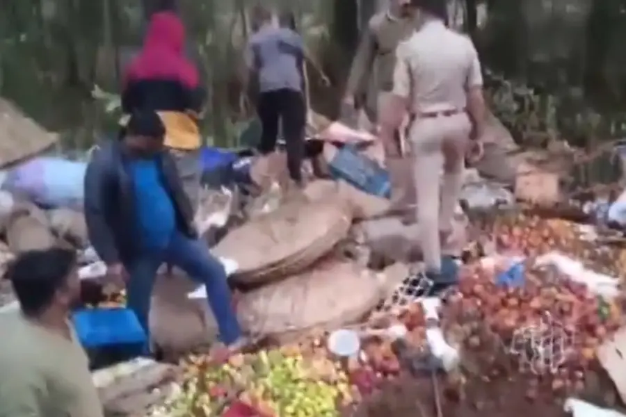 Yellapura truck accident death toll rises to 11, CM Siddaramaiah condoles