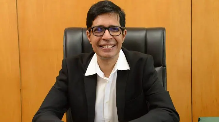 Veezhinathan Kamakoti | Photo : X / @IndianTechGuide