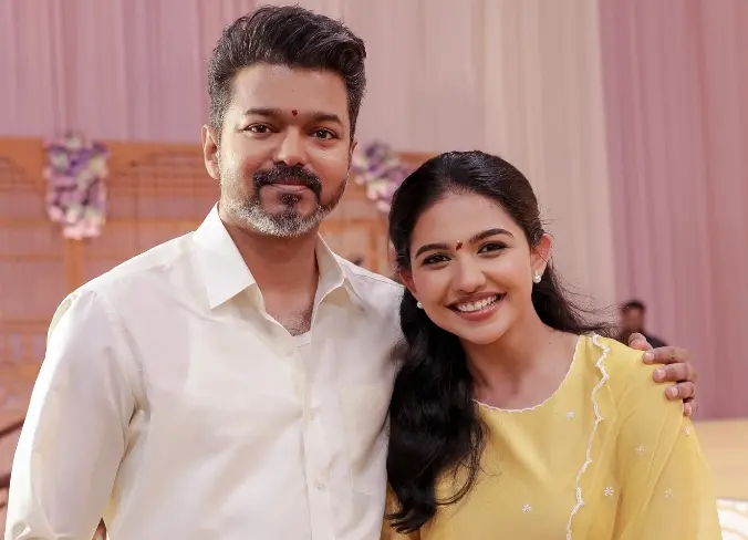 Vijay and Mamitha Baiju | Photo: facebook.com/Mamitha Baiju