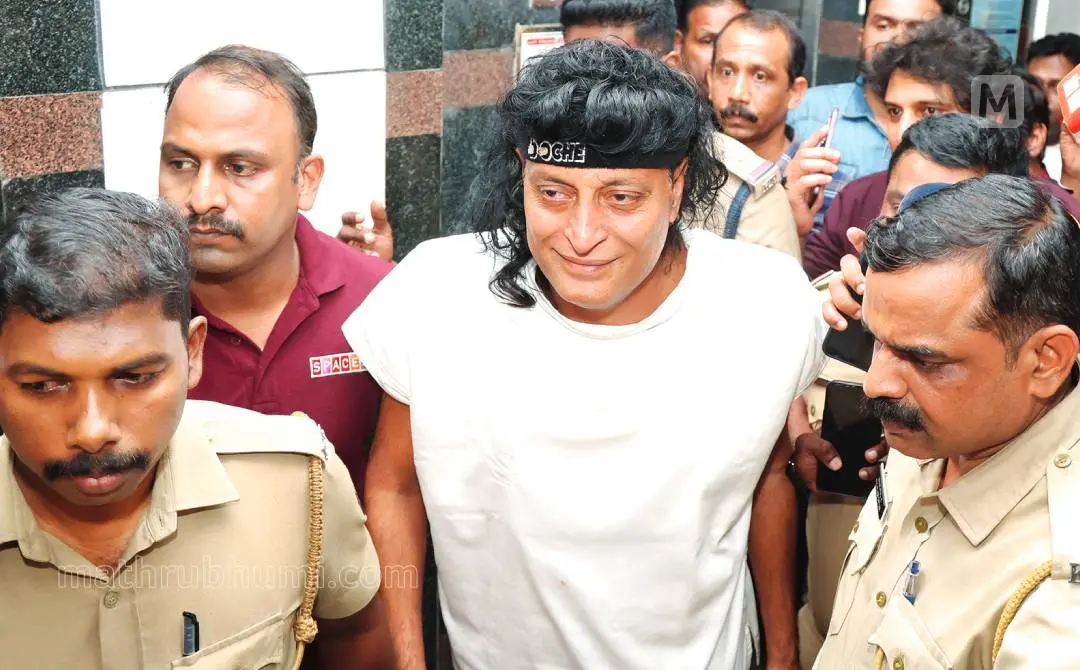 Boby Chemmanur being escorted out of court after the remand order by the Ernakulam Chief Judicial Magistrate Court | File Photo: MV Sinoj/Mathrubhumi