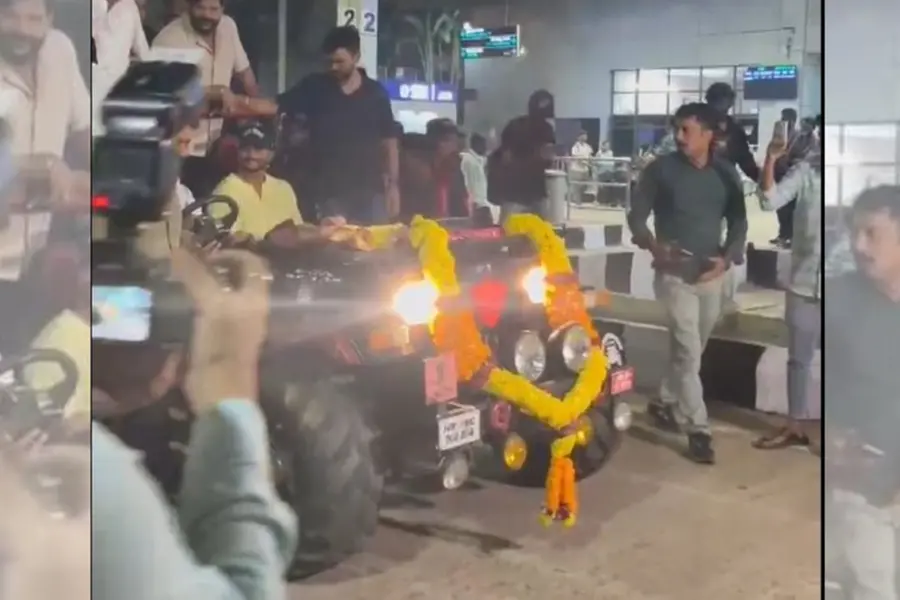 Flowers and laurels! Nitish Reddy receives hero's welcome in Visakhapatnam | WATCH