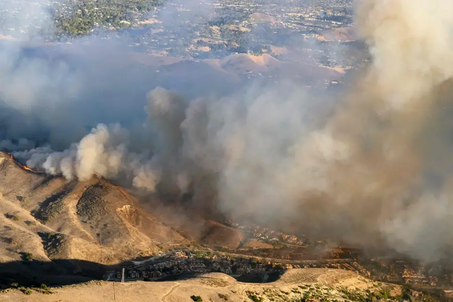 Kardashians' neighborhoods threatened as wildfires ravage California