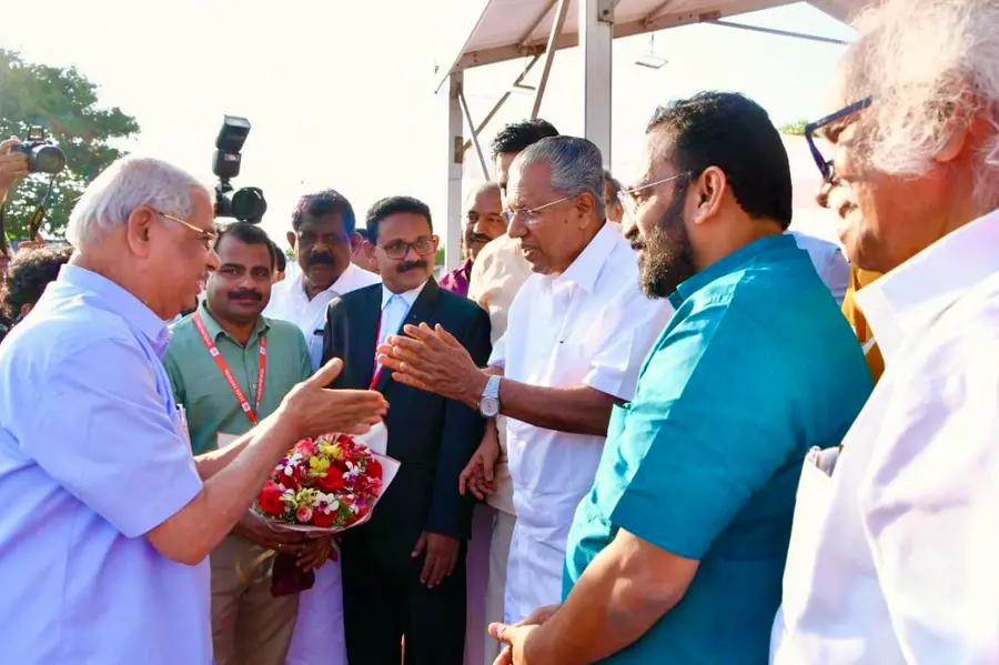 After skipping goodbye to outgoing Guv Khan, CM Vijayan rushes to receive successor Arlekar